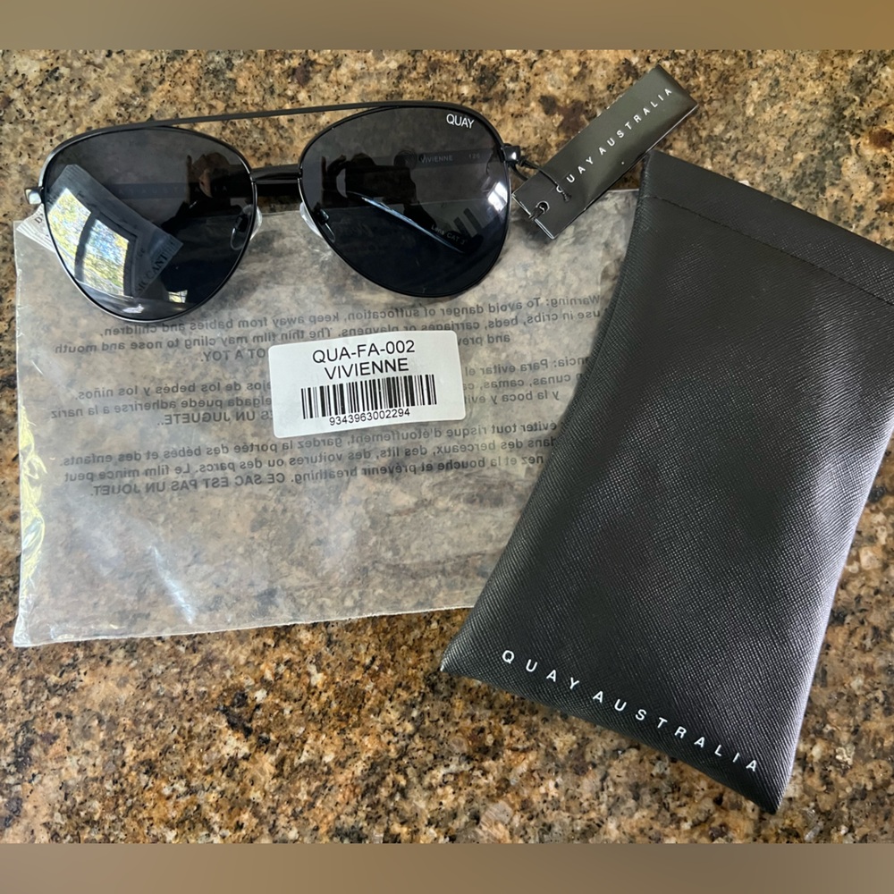 Women’s Quay Sunglasses Vivienne new with tags